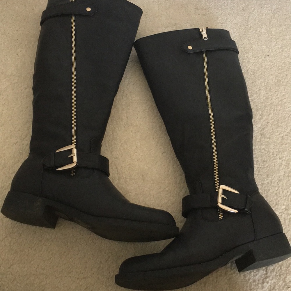 Black riding boots